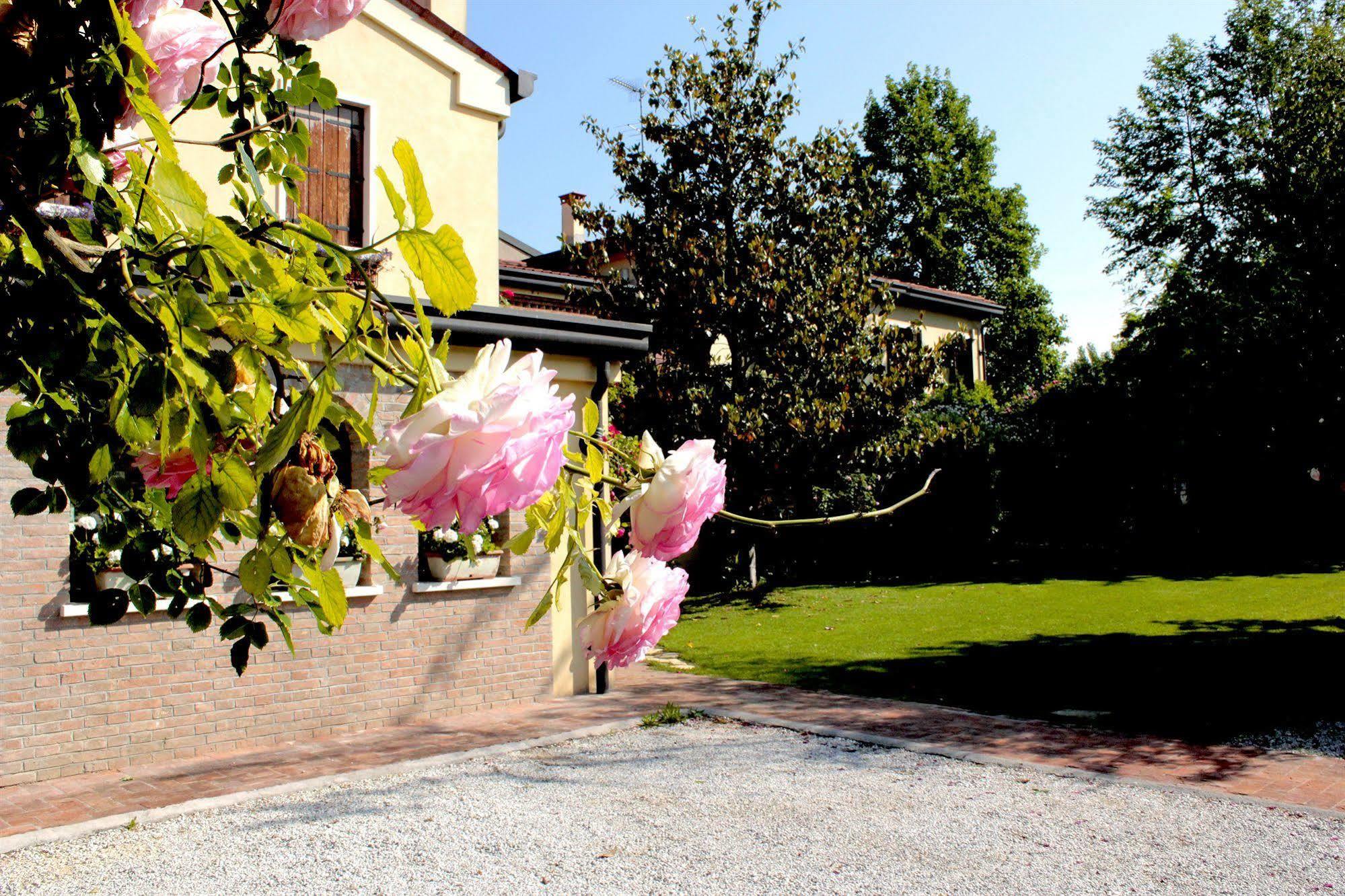 Casa Camilla Bed & Breakfast